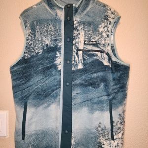 Columbia Vest